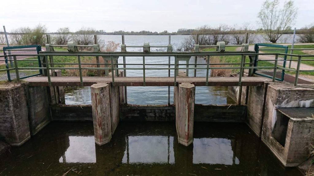 Wehr in der Nähe des nördlichen Aussichtspunktes