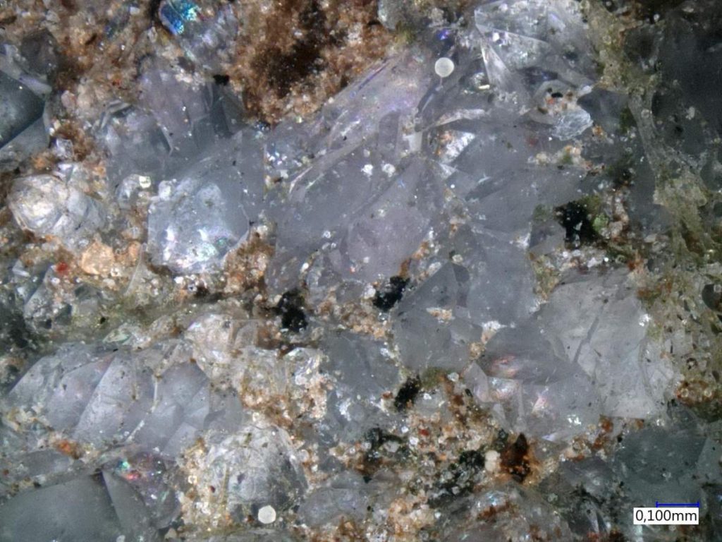 Fotos vom "Stein" mit Einschlüssen