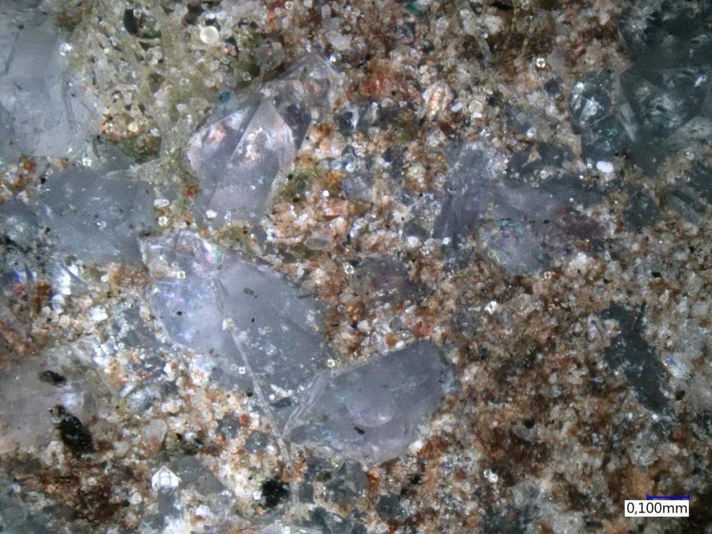 Fotos vom "Stein" mit Einschlüssen