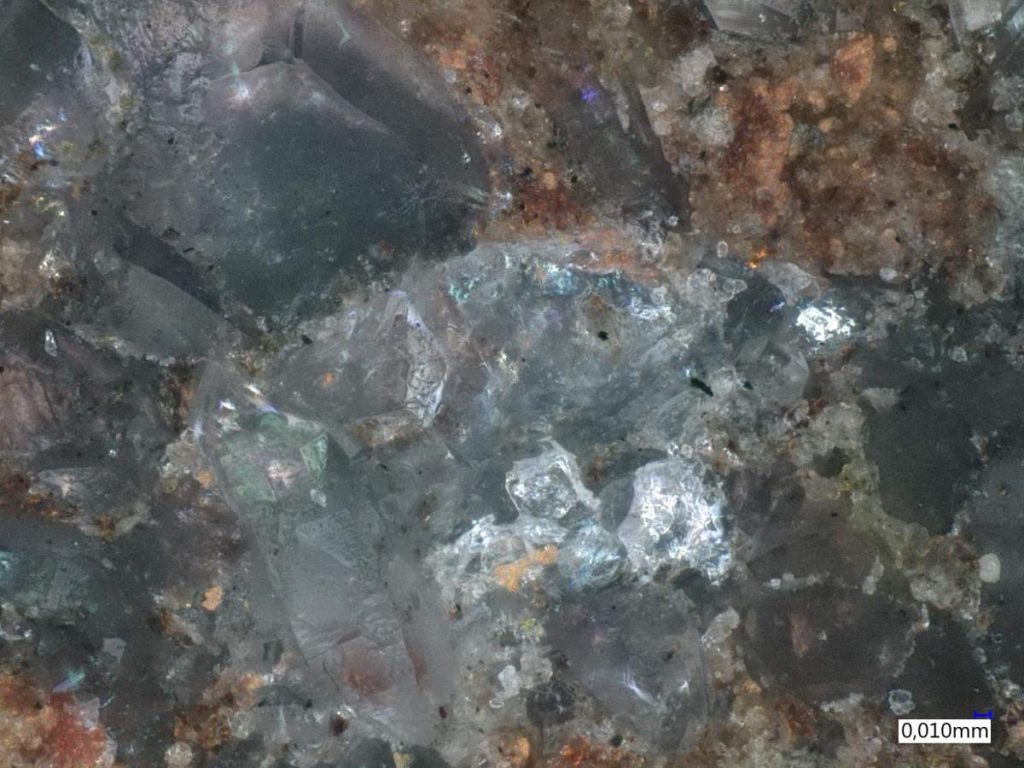 Fotos vom "Stein" mit Einschlüssen