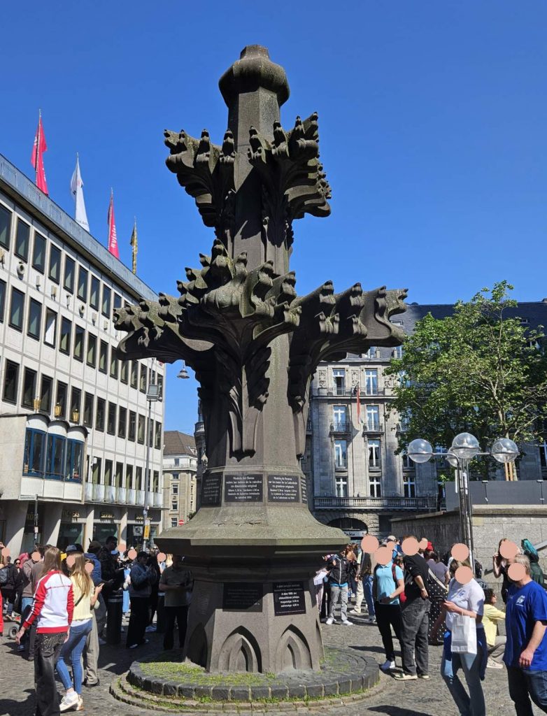 Kreuzblumenimitat