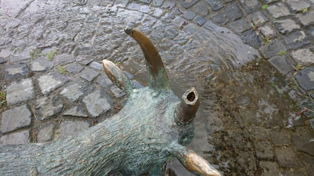 Ziegenkopf vandalisiert